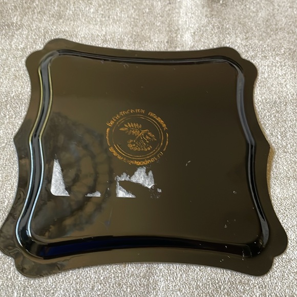 Russian hand painted artist signed Enamel on metal small tray Bird & berries - Picture 4 of 8